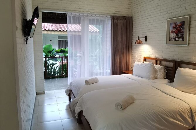 Mount Bromo & Ijen & Madakaripura Waterfall Tour (3D2N) - Hotel - What the Hotels Add, and What They Do Not
