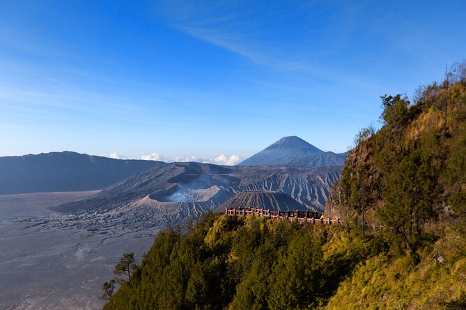 Mount Bromo Sunrise – Exclusive Guided Tour (All-Inclusive) - King Kong Hill and the sunrise view