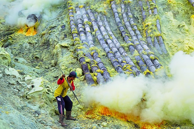 Mount Ijen Blue Flame Tour from Bali - Jagir Waterfall and a breakfast stop