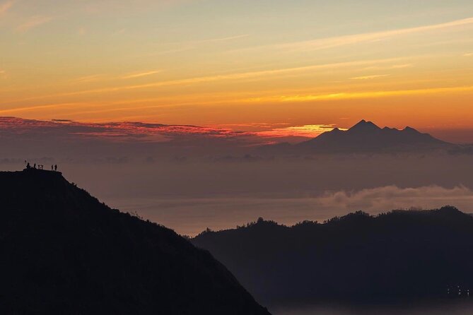 Mt. Batur : All-Inclusive Sunrise Trekking & Swing Ticket - Group size, guide support, and the pace of the day