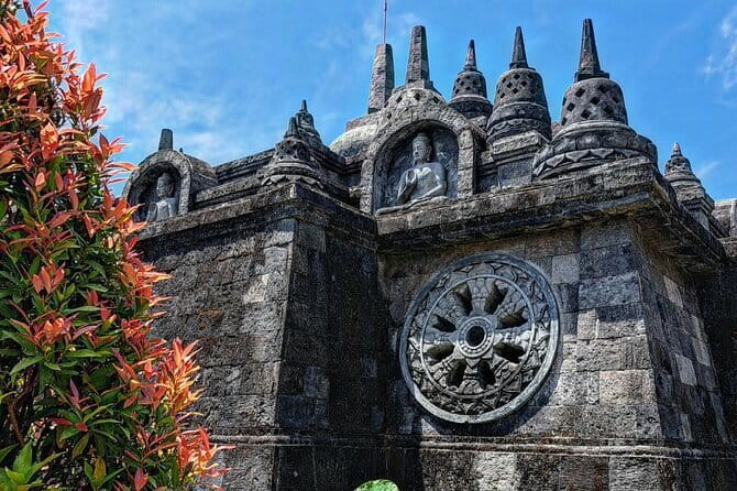 North Bali highlights: Buddhist temple, Waterfall & hot spring - Why North Bali makes a worthwhile day trip