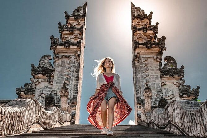 North Bali highlights: Buddhist temple, Waterfall & hot spring - What the $82 price really covers