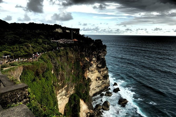 Nusa Penida 2Day 1Night With Accomodation - Crystal Bay closes the first day