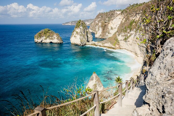 Nusa Penida 3 Fun Dives Boat Trip (For Certified Divers) - Equipment fitting and the four-person limit