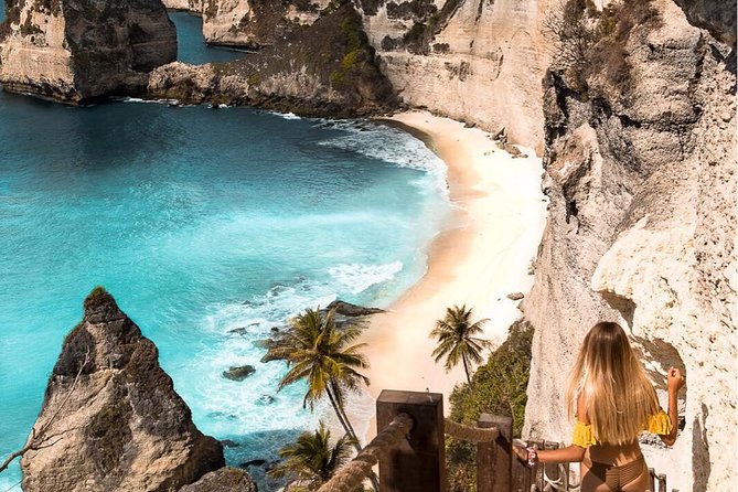 Nusa Penida Instagram Tour: The Most Iconic Spots (Private & All-Inclusive) - Atuh Beach and the Rumah Pohon Tree House
