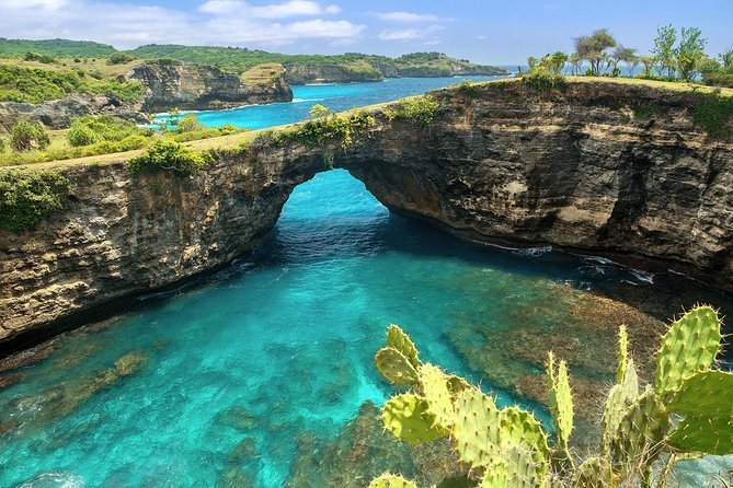 Nusa Penida Instagram Unforgettable Tour - The local team and small-group advantage