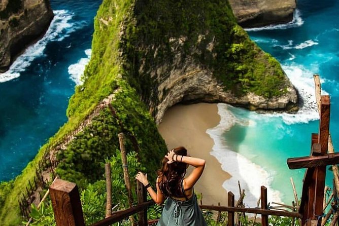 Nusa Penida Island, Instagram Tour & Private Car Service - Angel’s Billabong and the limits of a natural pool