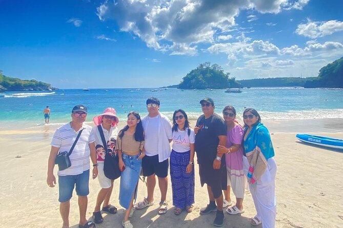 Nusa Penida Land Tour and 4 Points Snorkeling with Manta - Kelingking Beach at midday