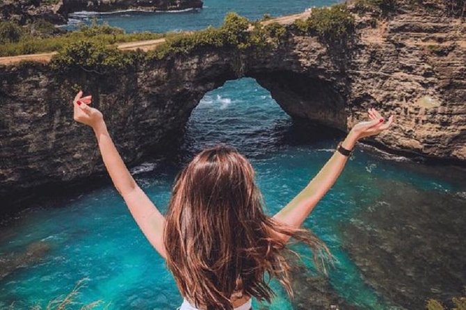 Nusa Penida One Day Trip with All-inclusive - Broken Beach and Angel’s Billabong