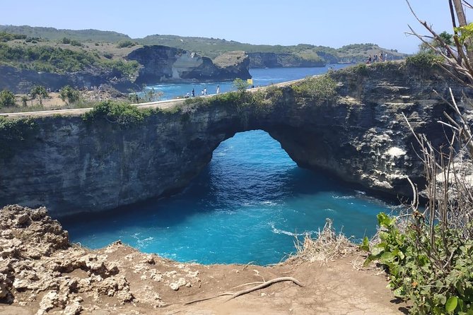 Nusa Penida Tour - Broken Beach and the natural arch at Pasih Uug