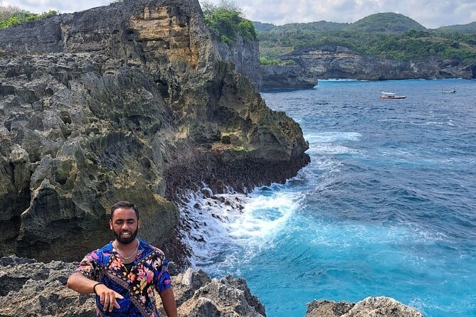 Nusa Penida West Trip All Inclusive - Broken Beach, where the sea enters through the rock