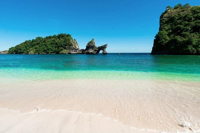 One Day Nusa Penida Island East - Diamond Beach from the eastern cliffs