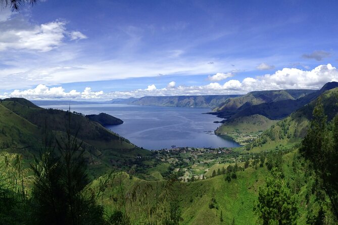 One day tour to explore brastagi High land & lake Toba departure from Medan - Key points at a glance