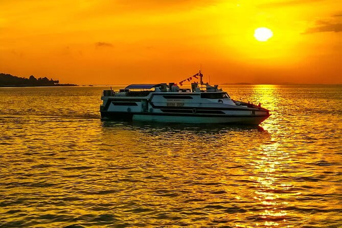 One-way Ticket Fast Boat from Sanur Bali or Nusa Lembongan - Is $12.22 a good deal?