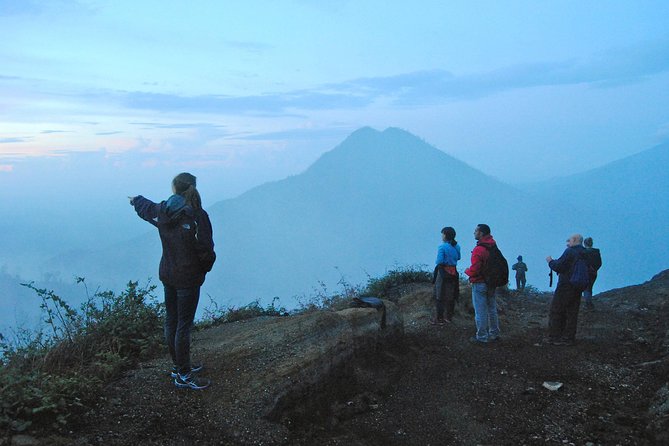 Overnight Mount Ijen Blue Fire Trek Tour From Bali (Private-All Inclusive) - Rest in Java before the 2 a.m. Ijen climb