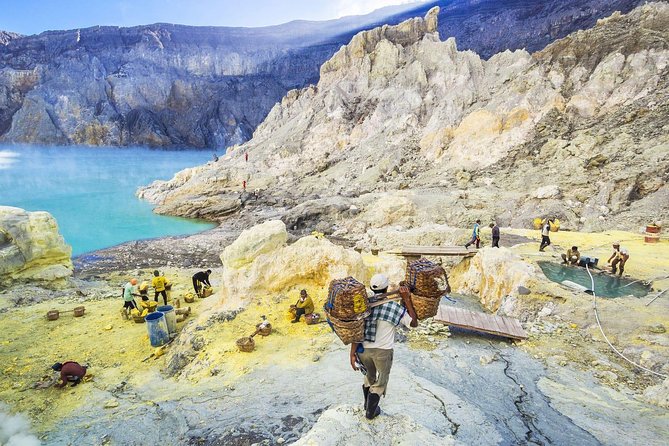 Overnight Mount Ijen Blue Fire Trek Tour From Bali (Private-All Inclusive) - Who should book this Ijen trip