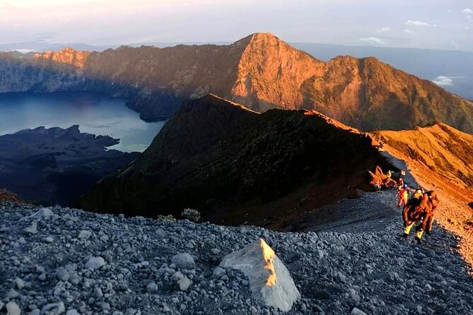 Popular Rinjani Trekking Tour Service To Summit For 2 Days Via Sembalun Trail - Why the Sembalun route is the right choice for a summit attempt