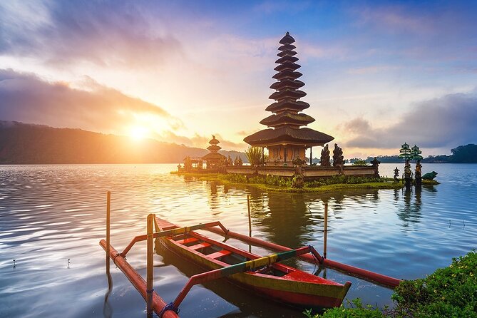 Private 3-day Tour Package: Bali's Top Sights - Day 1: temples, waterfalls, Mount Batur, and Ubud