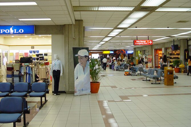 Private Arrival Transfer: Denpasar International Airport to Nusa Dua Area - Communication, comfort, and the human touch