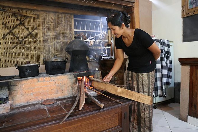 PRIVATE Balinese Cooking Class in Ubud with Dewa with Transfers - What makes the cultural side worthwhile