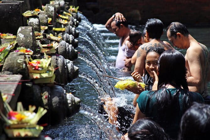 Private Chartered Car to Bali Temples With Besakih Temple - Batuan Temple offers a short village-temple visit