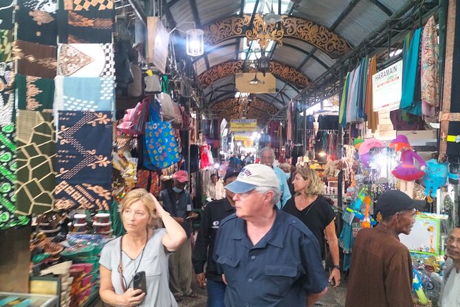 Private Day Tour Surabaya Historiculture - Sunan Ampel Great Mosque and the Arabian quarter