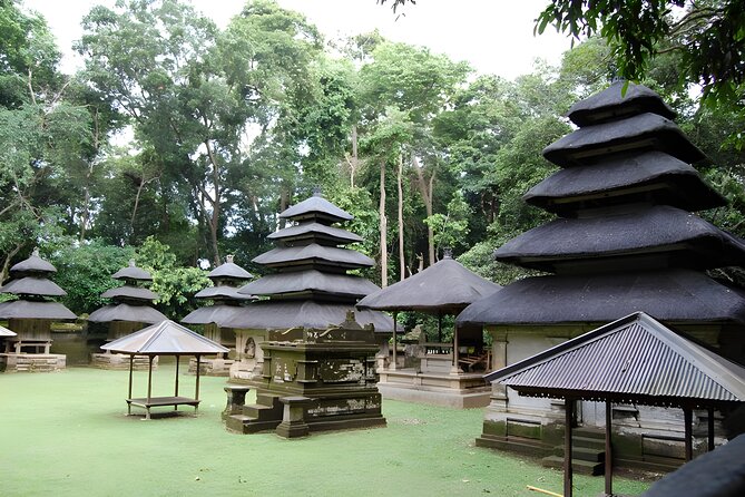 Private Full-Day Tour: Tanah Lot and Uluwatu Temple Tour - Padang Padang Beach offers a short coastal break