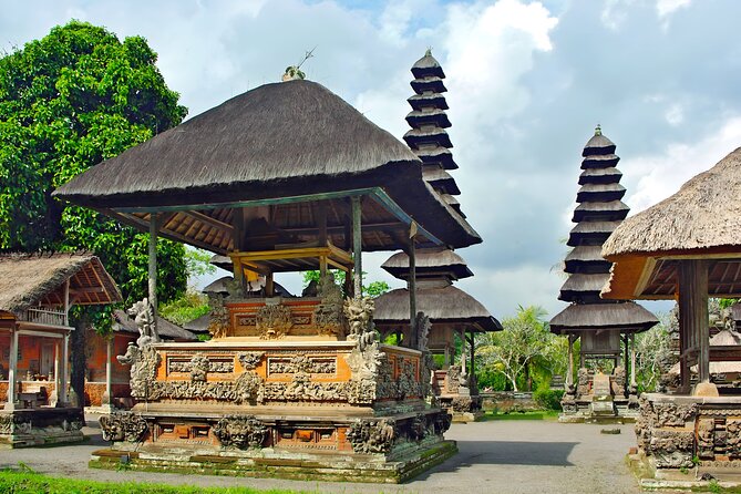 Private Full-Day Tour: Ulun Danu Beratan Temple, Jatiluwih and Tanah Lot Temple - Penatahan Hot Spring offers a change of pace