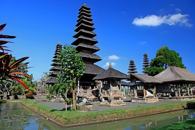 Private Full-Day Tour: Ulun Danu Beratan Temple, Jatiluwih and Tanah Lot Temple - Tanah Lot is best saved for the late afternoon