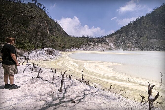 Private Guided to The White Crater & Surrounding Areas Tour - Key points at a glance
