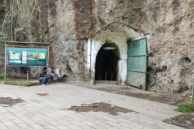 Private Guided to The White Crater & Surrounding Areas Tour - Rengganis Crater adds the day’s adventure