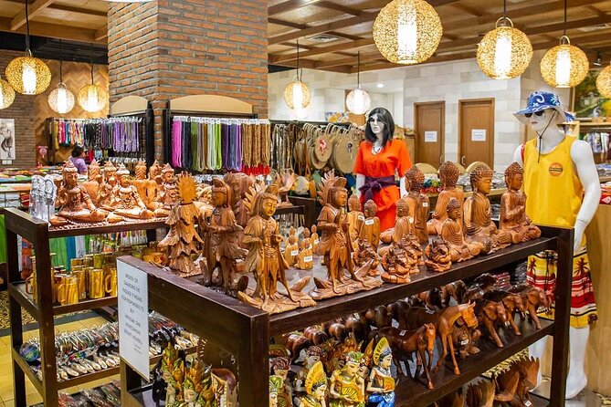 Private Half-Day Beach and Shopping Tour in Kuta - One Hour at Melasti Beach near Ungasan