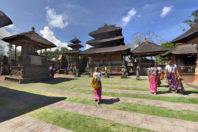 Private Half-Day Tour : Ubud Waterfall Tour Packages - Passing temples, Monkey Forest, and woodcarving villages