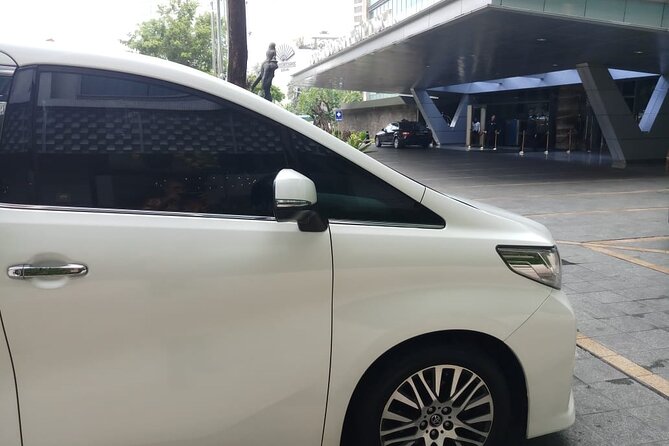 Private Hotel Transfer Service to Airport Jakarta - Hotel pickup and the 30-minute waiting window