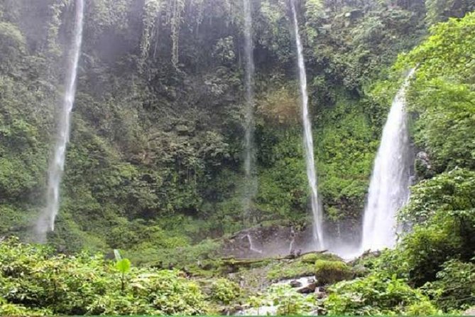 Private Manado Tour to Woloan Village, Tondano Lake & Minahasa Highland - Woloan Village: houses, handicrafts, and a local market