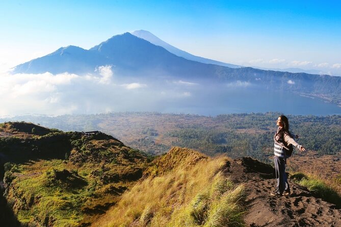 Private Mount Batur Sunrise Trekking Tour - Starting the Mount Batur climb in darkness