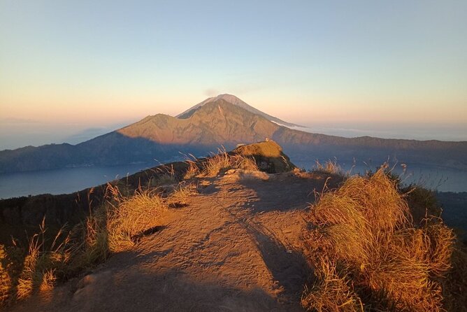 Private Mount Batur Sunset Trekking - All inclusive tour - Reaching the summit at about 5:35 p.m.