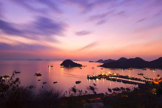 Private tour 4 days 3 nights Komodo on boat, waterfall and Rangko cave - Why this four-day Komodo route works