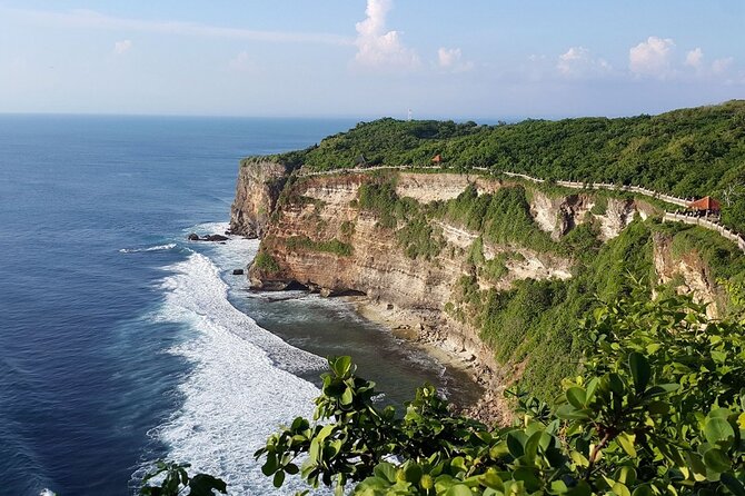 Private Tour Bali Beaches and Uluwatu Temple with Dinner - Uluwatu Temple above the Indian Ocean