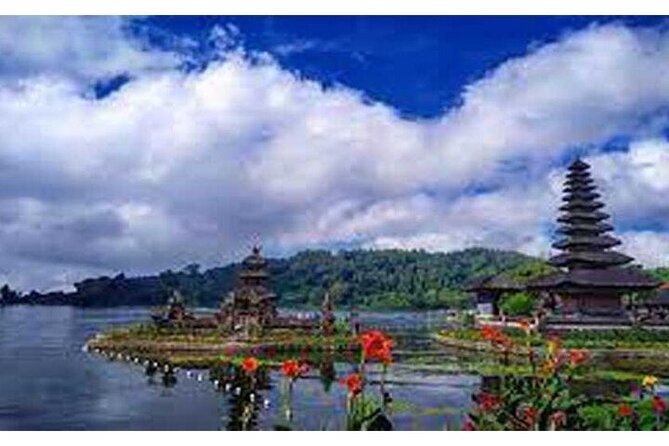 Private Tour Bali Swing & Visiting Temples in Bali - Hideaway Swing near Ubud