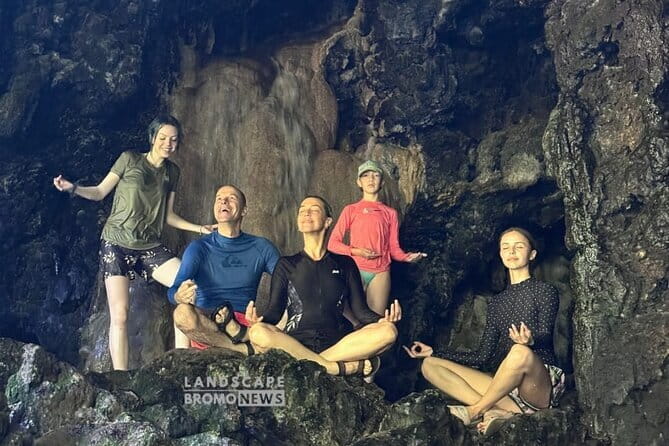 Private Tour in Tumpak Sewu Waterfalls from Malang or Surabaya - Lunch and the return to Malang