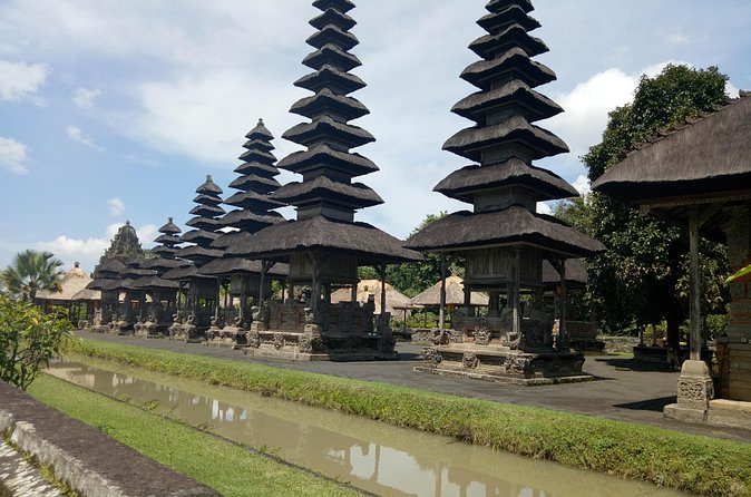 Private Tour: Leke-Leke Waterfall, Handara gate & Iconic Temples - Is $58 per person good value?