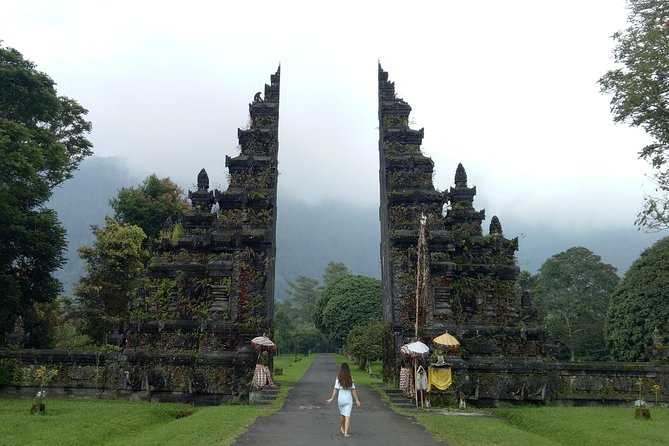 Private Tour: Leke-Leke Waterfall, Handara gate & Iconic Temples - Ulun Danu Beratan on the crater lake