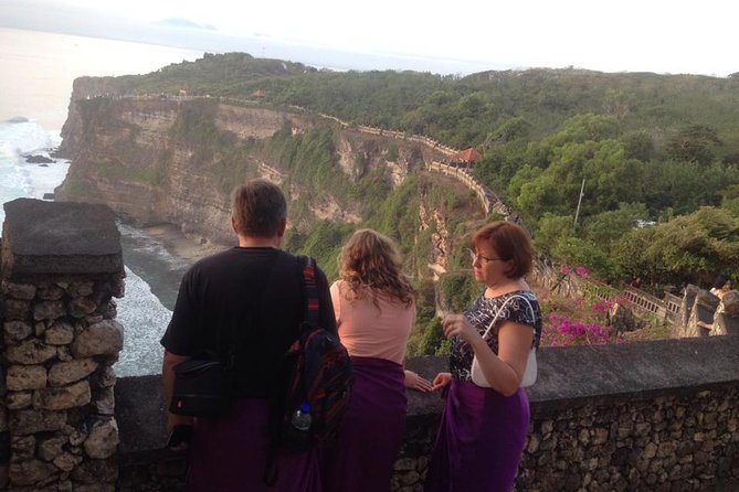 Private Tour Rafting Uluwatu Kecak Dance Sunset and Dinner in Jimbaran Bay - Ayung Dewata rafting begins with a safety briefing