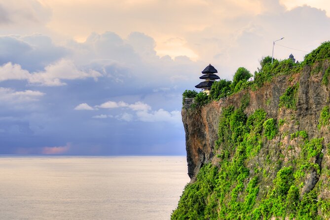 Private Tour: Uluwatu Temple & Southern Bali Highlights - Uluwatu Temple above the Indian Ocean