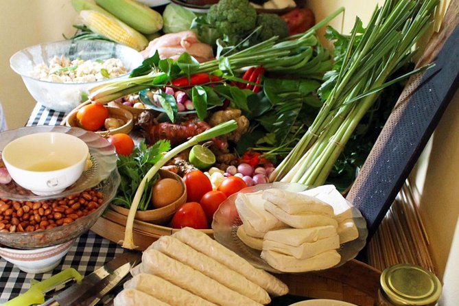 PRIVATE Ubud Market Tour & Balinese Cooking Class with Putu - My call: book it for connection, not speed