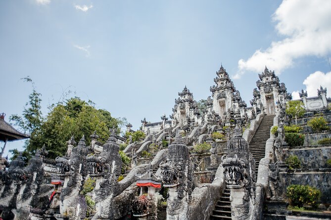 Quick Access: The Bali Instagram Small Group Tour - The road from Kuta shapes the whole day