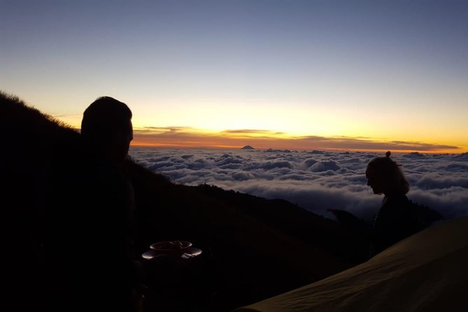 Rinjani trekking 2 days 1 night - Arrival day: briefing in Senaru