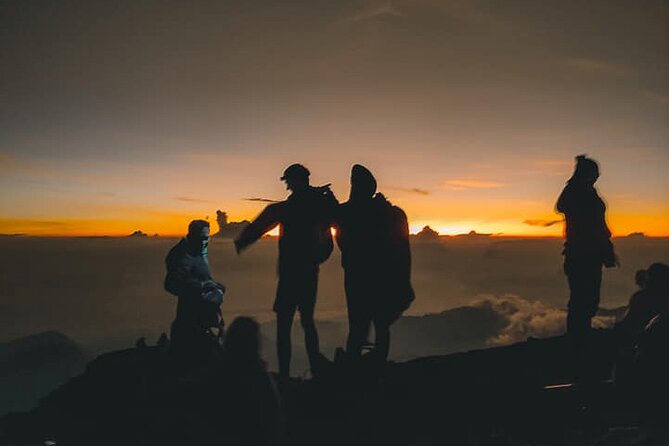 Rinjani Trekking 3D2N Summit - Full Trail - What the included equipment and porters really mean