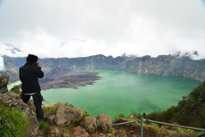 Rinjani Trekking 3D2N Summit - Full Trail - Day 1: pickup and a night in Senaru